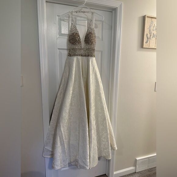 Mori Lee by Madeline Gardner Dress Prom Bridal Wedding size 4 - Picture 4 of 11